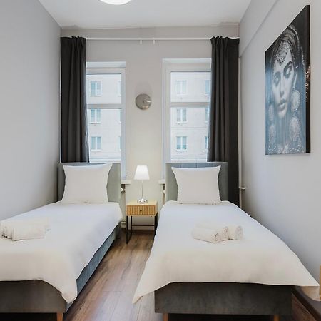 Hala Hostel - Pokoje Na Wylacznosc Tuz Przy Dworcu Gdynia Bagian luar foto